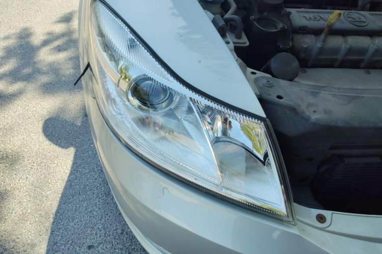 Used Skoda Octavia 2013 1.6L Manual Yijun Edition Right Front Headlight