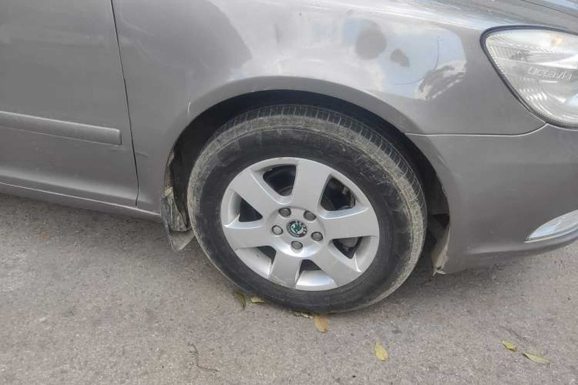Used Skoda Octavia 2013 1.6L Manual Eado Edition Right Front Wheel Hub