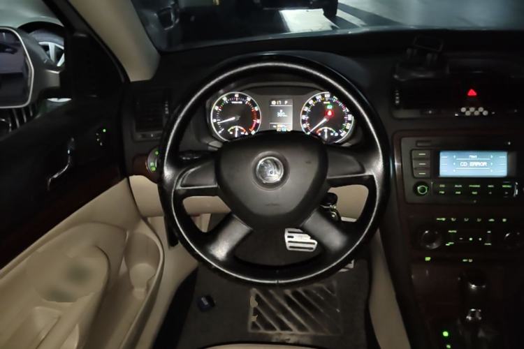 Used Skoda Octavia 2013 1.6L Automatic Yijun Edition Steering Wheel