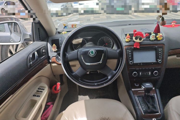 Used Skoda Octavia 2013 1.6L Automatic Yijun Edition Steering Wheel