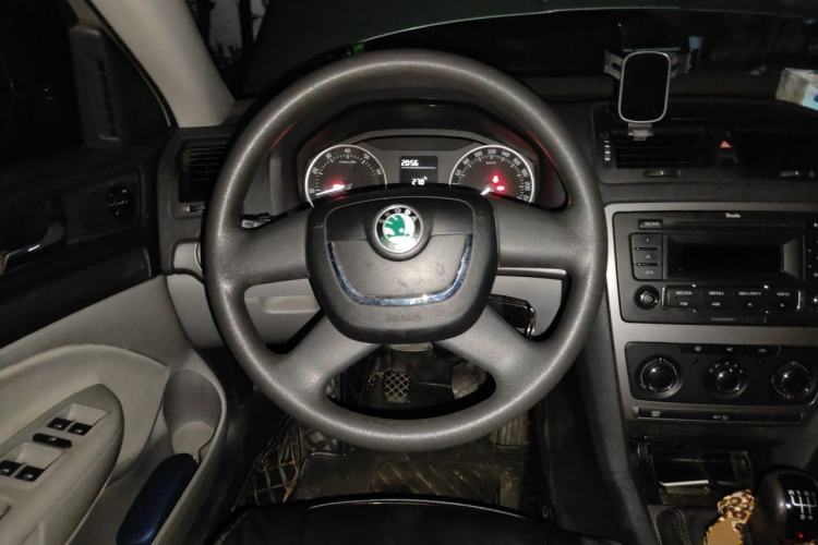 Used Skoda Octavia 2013 1.6L Manual Yijie Edition Steering Wheel