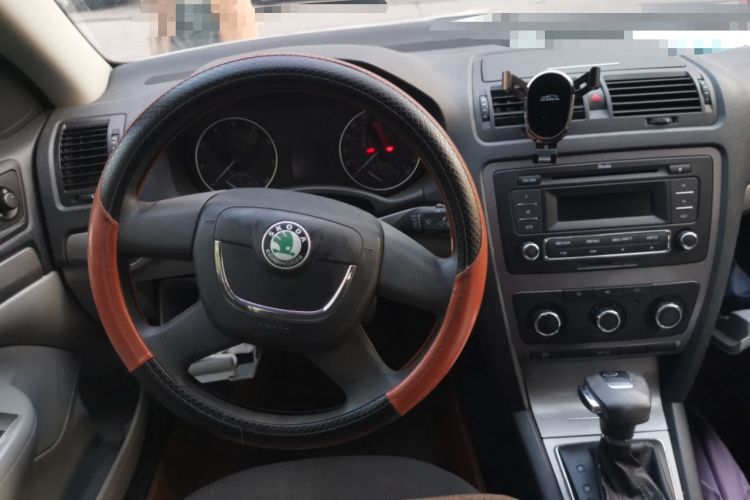 Used Skoda Octavia 2013 1.6L Automatic Yijie Edition Steering Wheel