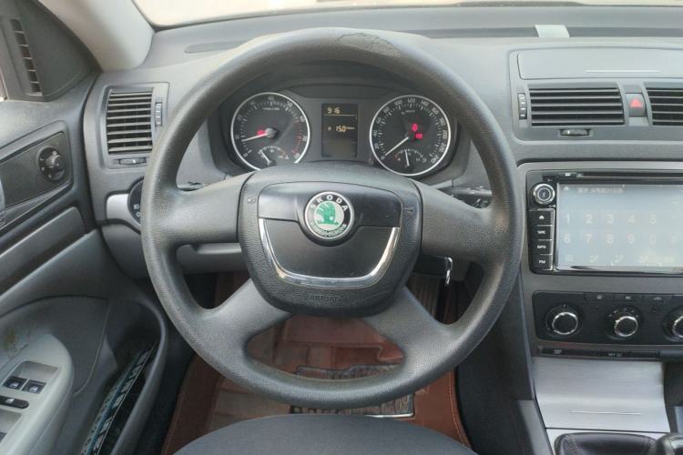 Used Skoda Octavia 2013 1.6L Manual Yijie Edition Steering Wheel