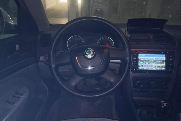 Used Skoda Octavia 2013 1.6L Manual Yijie Edition Steering Wheel
