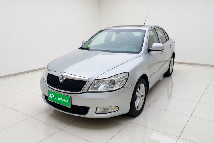 Used Skoda Octavia 2013 1.6L Automatic Yijun Edition Guazi used car, China used car export, Used car for sale, Used cars, Cheapest cars for sale