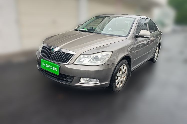 Używany Skoda Octavia 2013 1.6L Automatic Yijie Edition Guazi used car, China used car export, Used car for sale, Used cars, Cheapest cars for sale