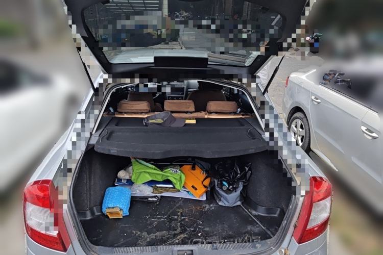 Used Skoda Octavia 2013 2.0L Manual Yijie Version Trunk