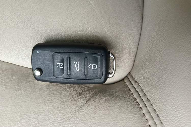 Used Skoda Octavia 2013 1.4TSI Manual Yijun Edition Vehicle Key