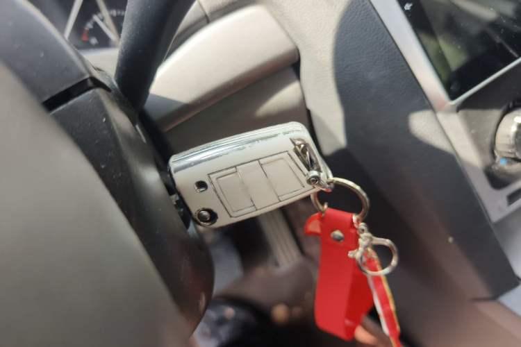Used Skoda Octavia 2013 1.6L Automatic Elegance Edition Vehicle Key
