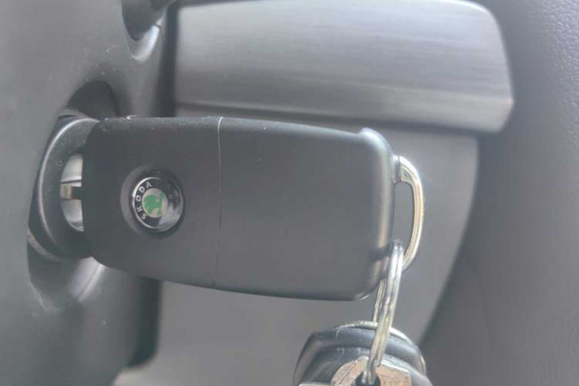 Used Skoda Octavia 2013 1.6L Automatic Yijun Edition Vehicle Key