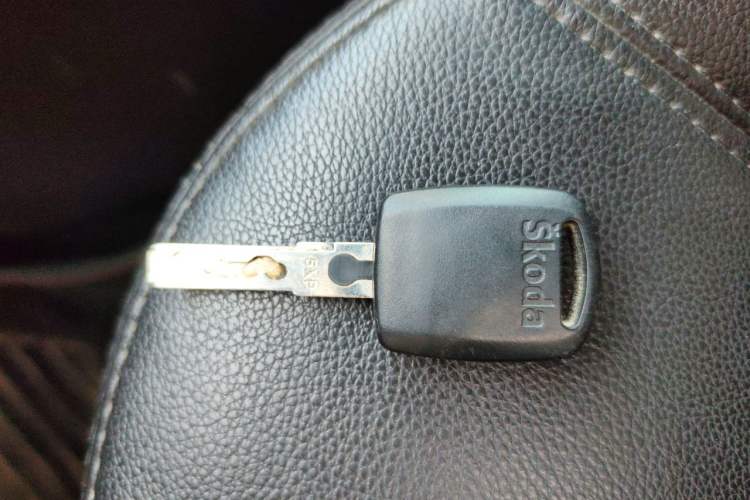 Used Skoda Octavia 2013 1.6L Manual Yijie Edition Vehicle Key