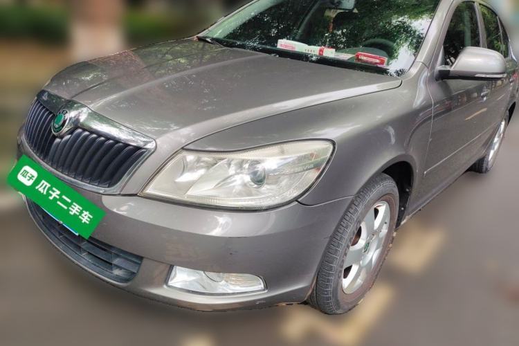 Used Skoda Octavia 2013 1.6L Automatic Yijie Edition Guazi used car, China used car export, Used car for sale, Used Skoda cars, Cheapest cars for sale