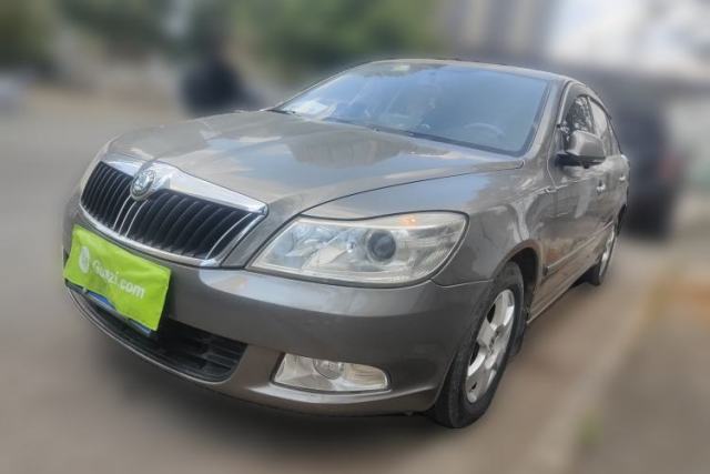 Used Skoda Octavia 2013 1.6L Manual Eado Edition