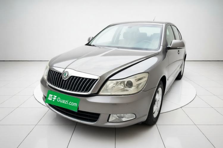 Used Skoda Octavia 2013 1.6L Automatic Yijun Edition Guazi used car, China used car export, Used car for sale, Used cars, Cheapest cars for sale