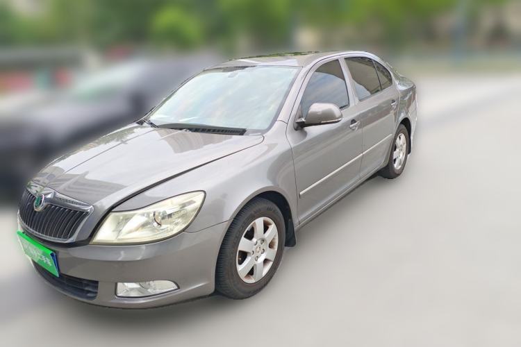 Used Skoda Octavia 2013 1.6L Automatic Yijun Edition Guazi used car, China used car export, Used car for sale, Used  cars, Cheapest cars for sale