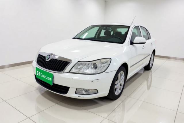 Ojetý Skoda Octavia 2013 1.6L Automatic Yijun Edition