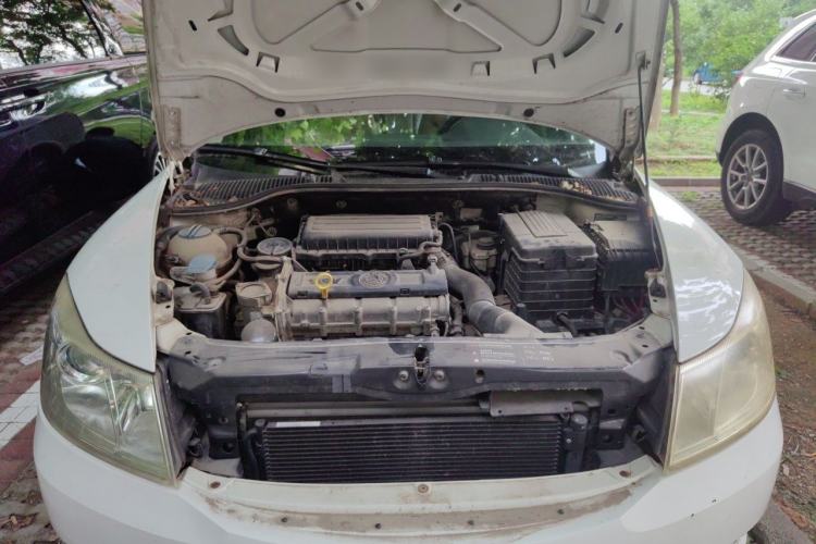 Used Skoda Octavia 2013 1.6L Automatic Yijun Edition Engine Bay