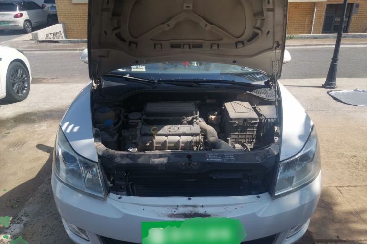 Used Skoda Octavia 2013 1.6L Automatic Yijun Edition Engine Bay