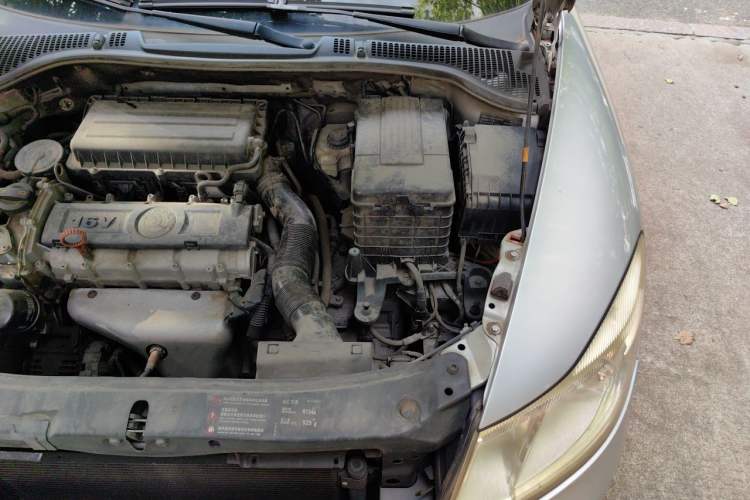 Used Skoda Octavia 2013 1.6L Automatic Yijie Edition Engine Bay Left