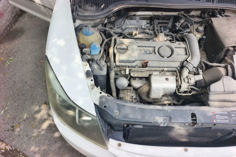 Used Skoda Octavia 2013 1.4 TSI GreenLine2 Engine Bay Right