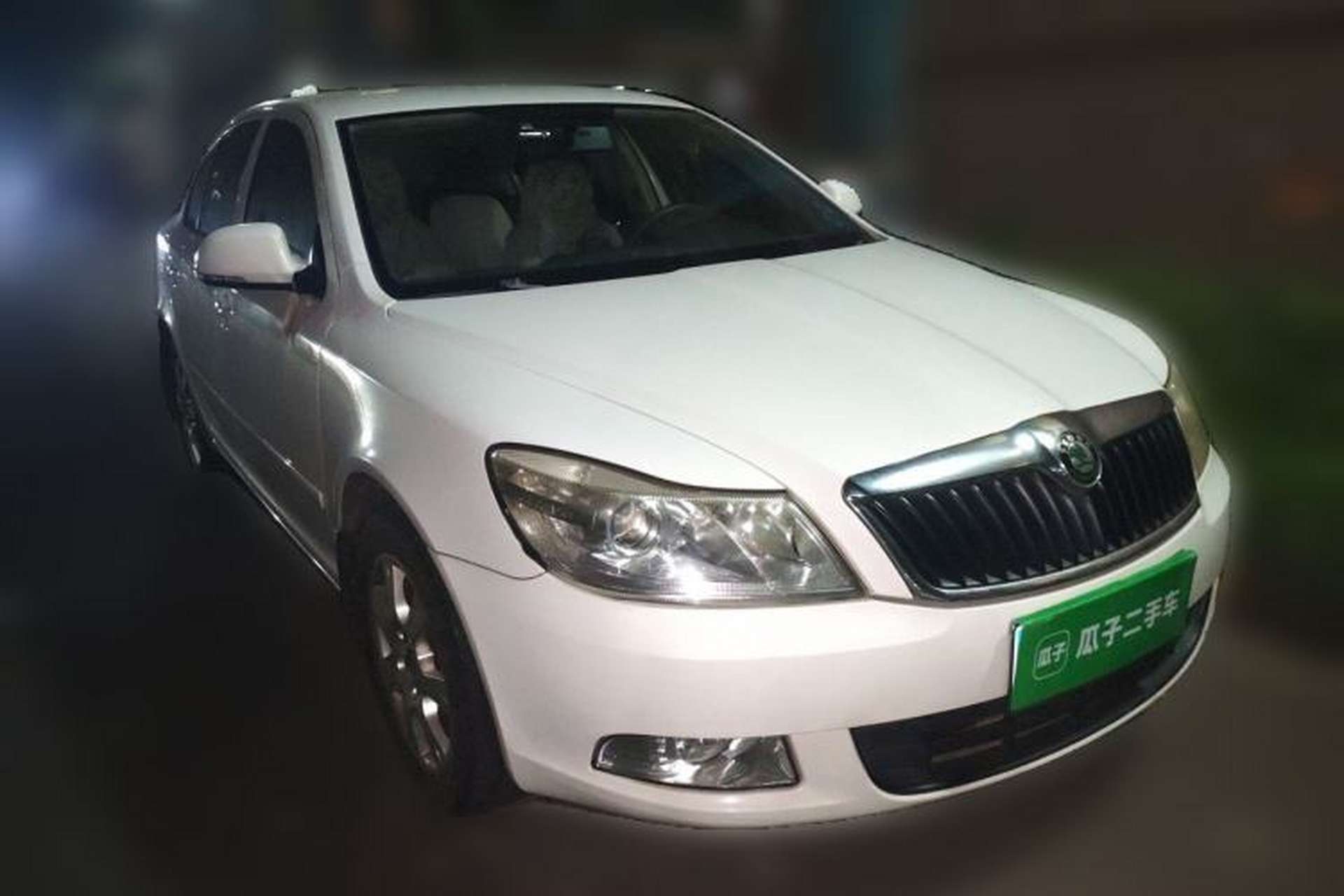 Used Skoda Octavia 2013 1.6L Automatic Yijie Edition Front Right 45 Deg