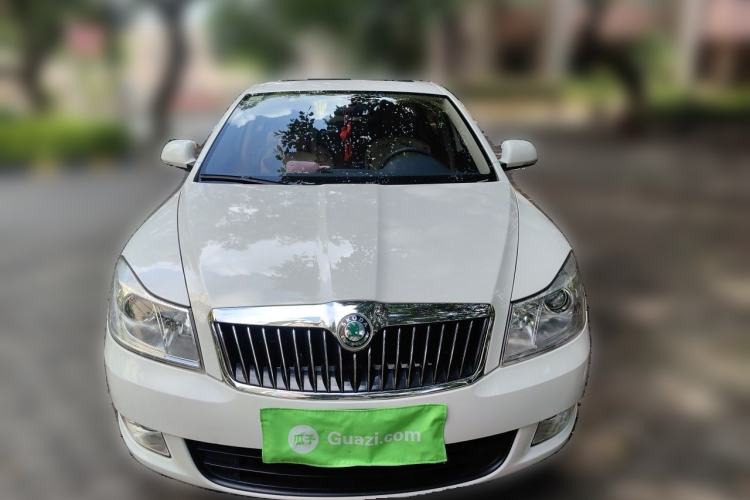Used Skoda Octavia 2013 1.6L Automatic Elegance Edition Front