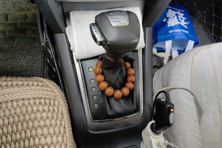Used Skoda Octavia 2013 1.6L Automatic Yijie Edition Gear Lever