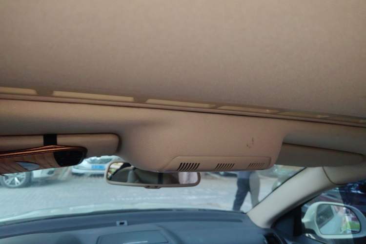 Used Skoda Octavia 2013 1.6L Automatic Yijun Edition Headliner