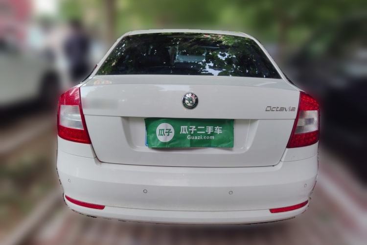 Used Skoda Octavia 2013 1.6L Automatic Yijun Edition Rear