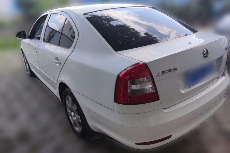 Used Skoda Octavia 2013 1.6L Automatic Yijie Edition Rear Left 45 Deg