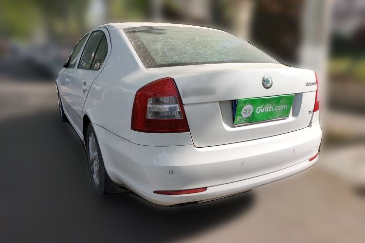Used Skoda Octavia 2013 1.4TSI DSG Yijun Edition Rear Left 45 Deg