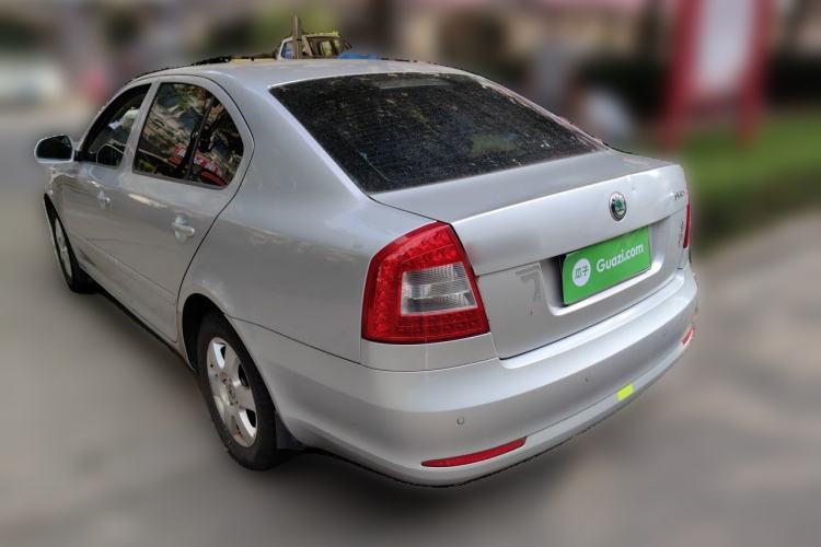 Used Skoda Octavia 2013 1.6L Automatic Yijie Edition Rear Left 45 Deg
