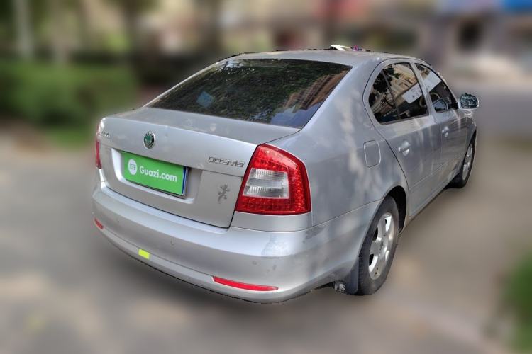 Used Skoda Octavia 2013 1.6L Automatic Yijie Edition Rear Right 45 Deg