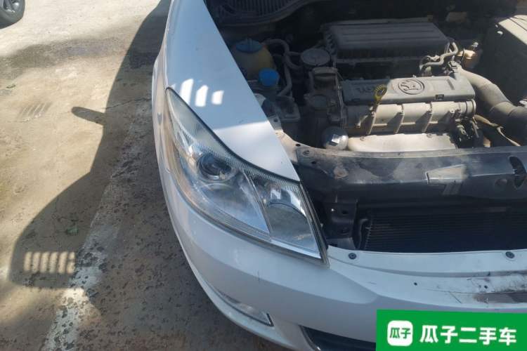 Used Skoda Octavia 2013 1.6L Automatic Yijun Edition Right Front Headlight