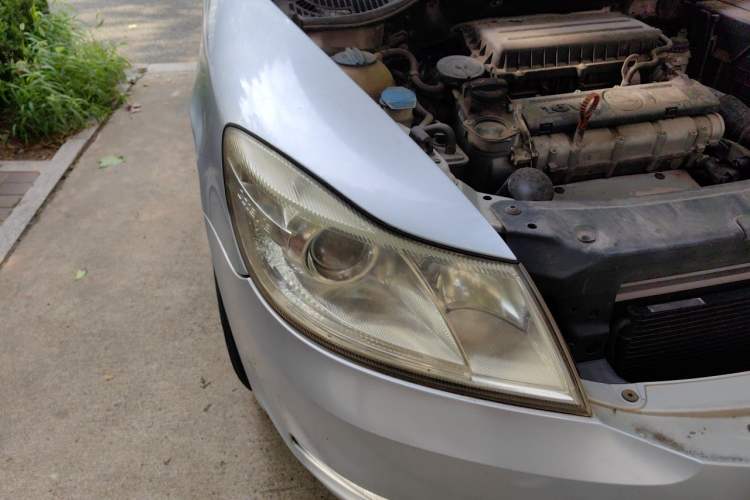 Used Skoda Octavia 2013 1.6L Automatic Yijie Edition Right Front Headlight