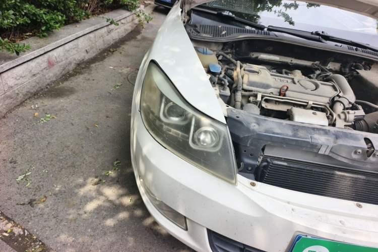 Used Skoda Octavia 2013 1.4 TSI GreenLine2 Right Front Headlight