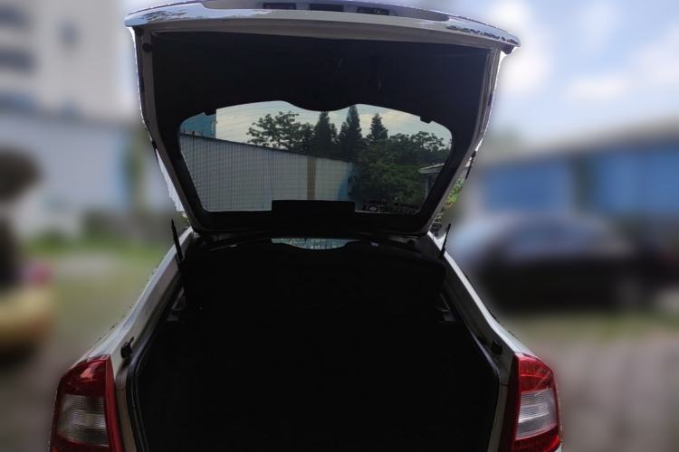 Used Skoda Octavia 2013 1.6L Automatic Yijie Edition Trunk