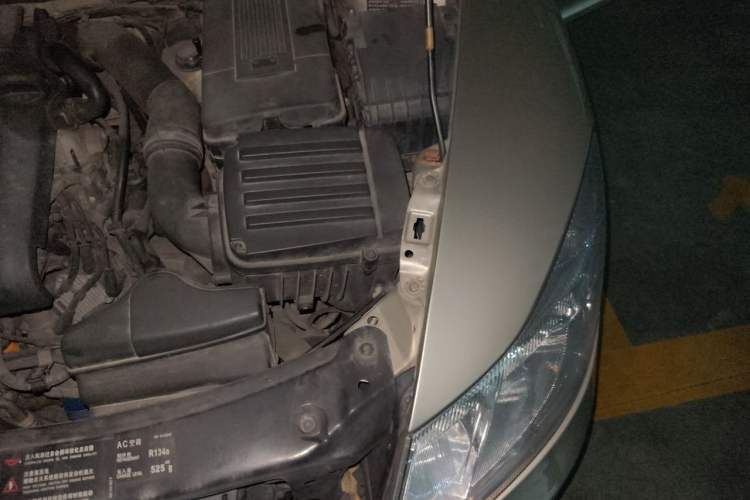 Used Skoda Octavia 2013 2.0L Automatic Yijie Edition Engine Bay Left