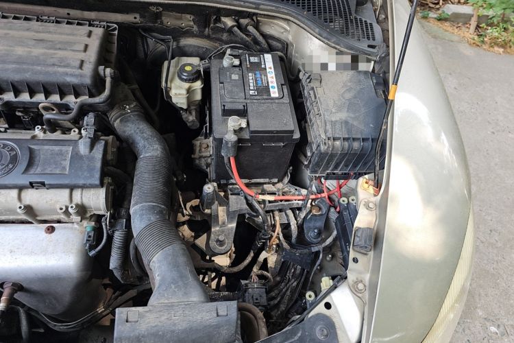 Used Skoda Octavia 2013 1.6L Manual Eado Edition Engine Bay Left