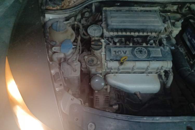 Used Skoda Octavia 2013 1.6L Manual Eado Edition Engine Bay Right