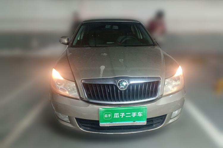 Used Skoda Octavia 2013 1.6L Manual Eado Edition Front