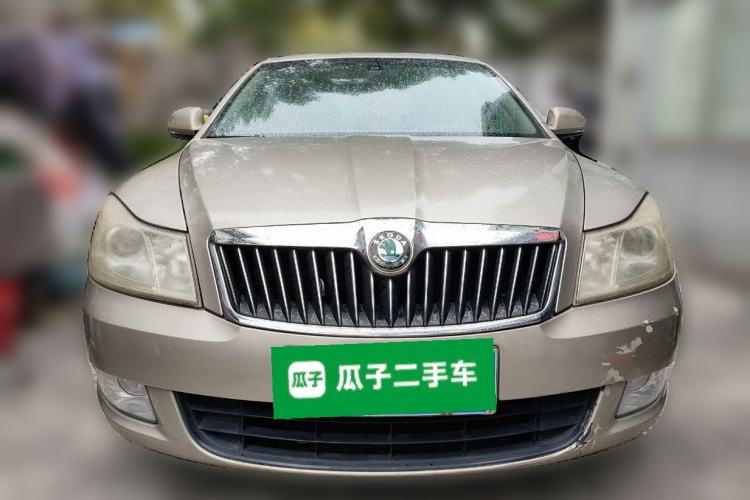 Used Skoda Octavia 2013 1.6L Manual Yijun Edition Front