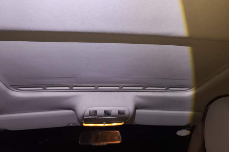 Used Skoda Octavia 2013 1.6L Manual Yijun Edition Headliner