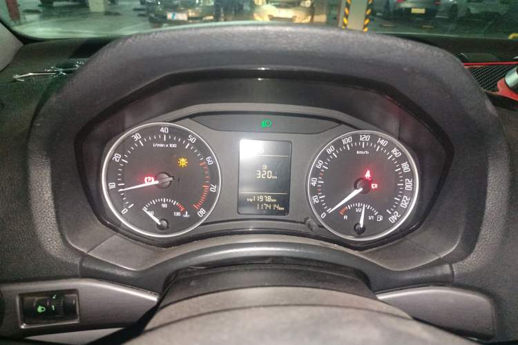 Used Skoda Octavia 2013 1.6L Manual Eado Edition Instrument Cluster