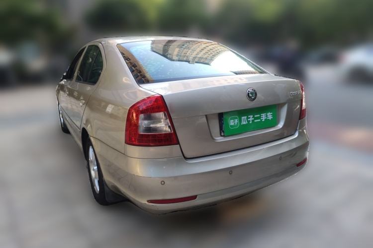 Used Skoda Octavia 2013 1.6L Automatic Yijun Edition Rear Left 45 Deg