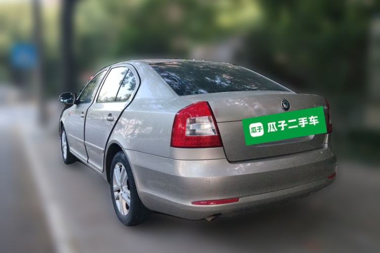 Used Skoda Octavia 2013 1.6L Automatic Yijun Edition Rear Left 45 Deg