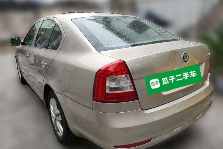 Used Skoda Octavia 2013 1.6L Manual Yijun Edition Rear Left 45 Deg