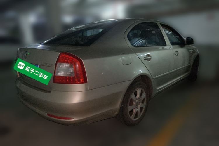 Used Skoda Octavia 2013 2.0L Automatic Yijie Edition Rear Right 45 Deg