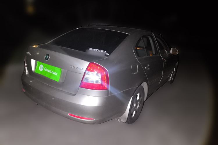 Used Skoda Octavia 2013 1.6L Manual Yijun Edition Rear Right 45 Deg