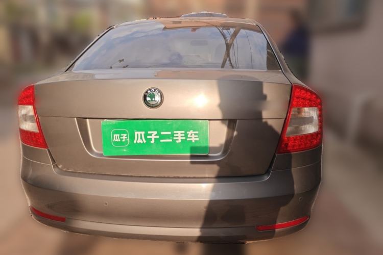 Used Skoda Octavia 2013 1.6L Manual Yijie Edition Rear